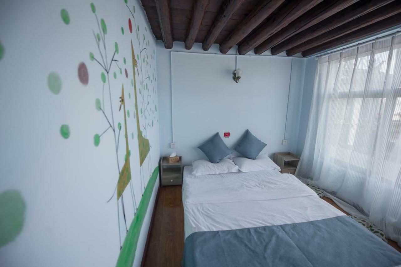 Dali Spring Field Hostel Buitenkant foto
